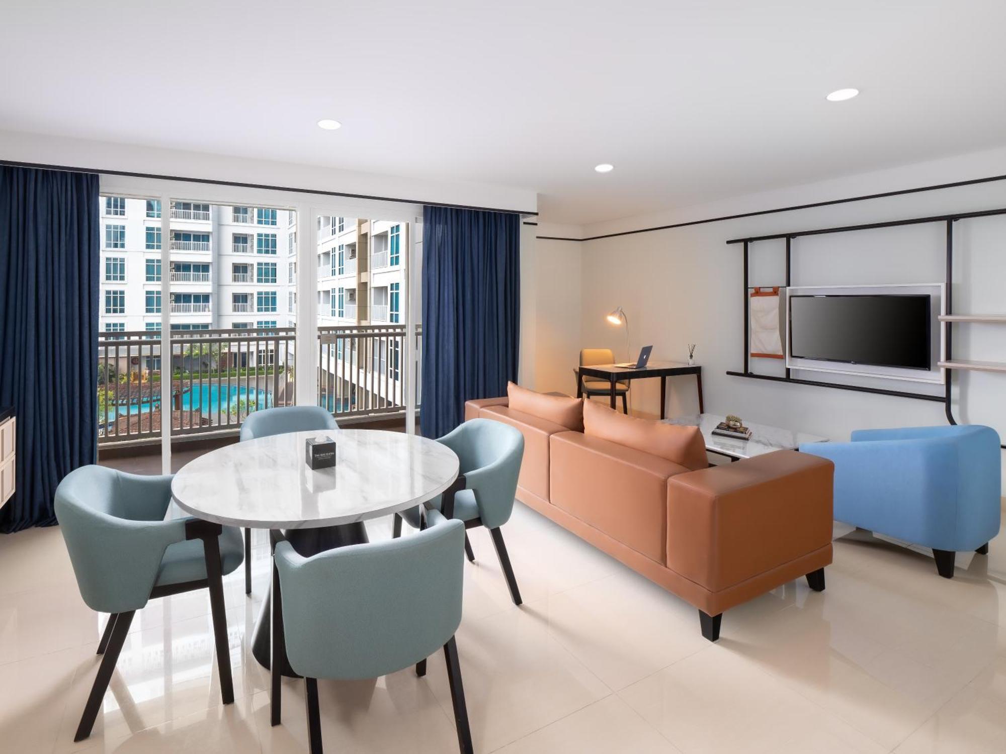Hotel The Reiz Suites, Artotel Curated